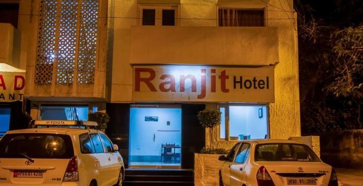 Ranjit Hotel Агра Екстериор снимка